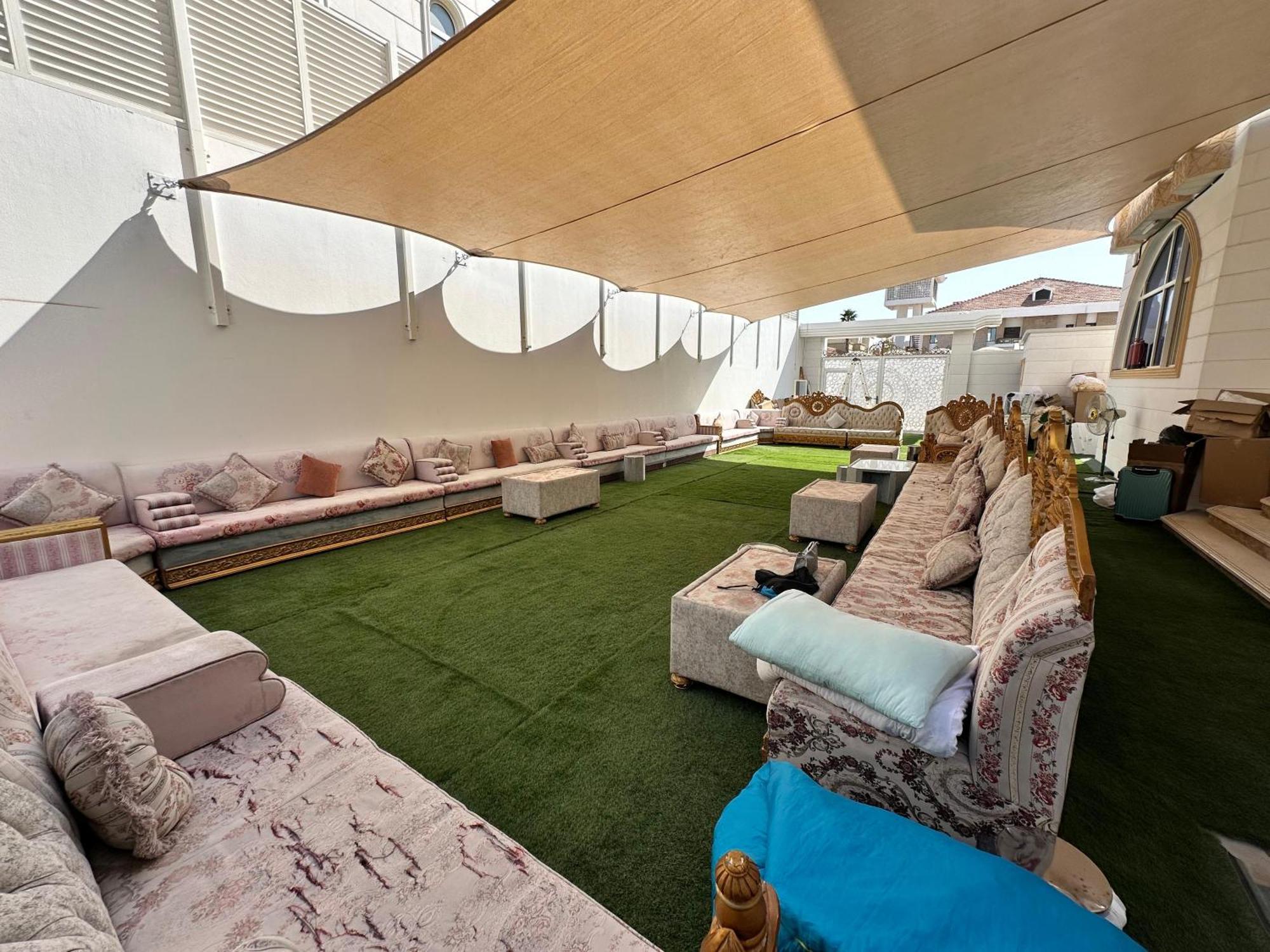 International Abu Dhabi Hostel Exterior photo