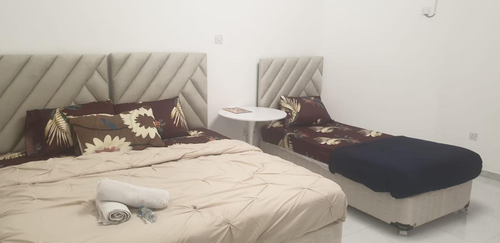 International Abu Dhabi Hostel Exterior photo